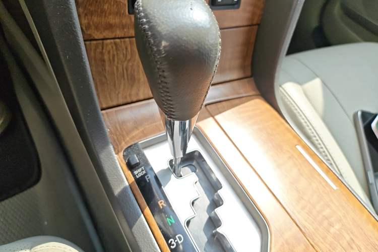 Used Toyota Camry 2012 200G Classic Luxury Edition