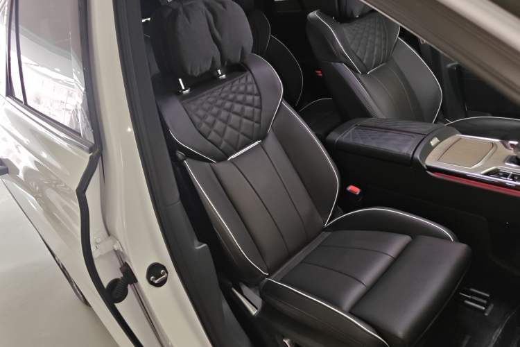 Used Hongqi E-HS9 2024 660 km Range Flagway Edition Six Seats
