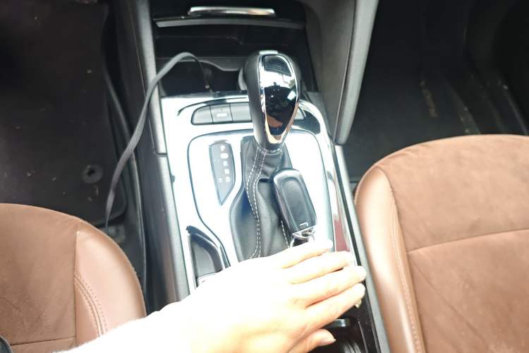 Used Buick Regal 2019 20T Elite Version China VI Standard