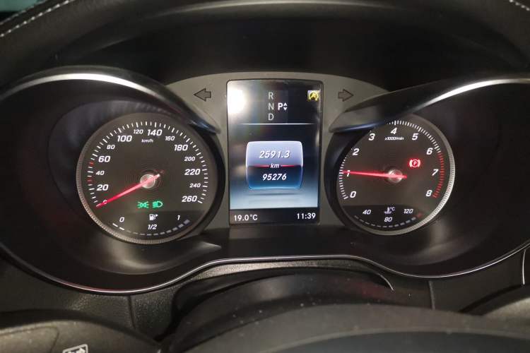 Used Mercedes-Benz GLC Coupe 2018 GLC 260 4MATIC Coupe SUV Instrument Cluster