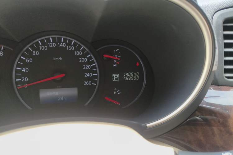 Used Nissan Quest 2015 3.5L SL
