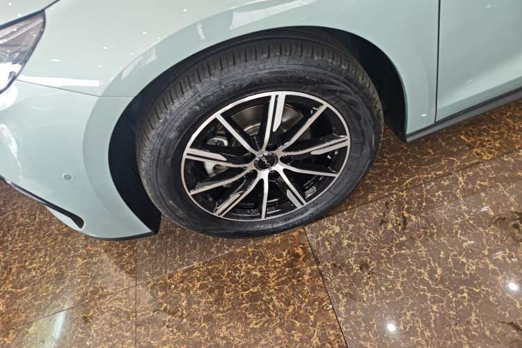 Used BYD Seal 06 New Energy 2025 DM-i Smart Drive 120KM Deluxe Model
