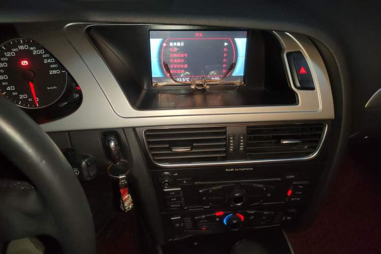 Used Audi A4L 2012 1.8 TFSI Automatic Comfort Model
