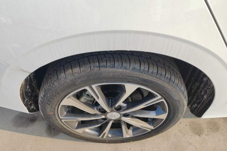 Used Geely Auto Emgrand 2026 Model 4th Generation 4 Millionth Anniversary Edition 1.5L CVT Feiyue Edition