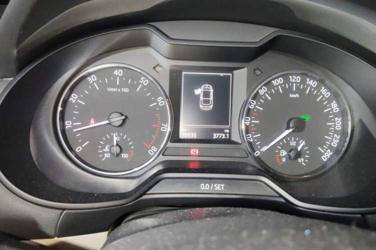 Used Skoda Octavia 2015 1.6L Automatic Yijun Edition Instrument Cluster