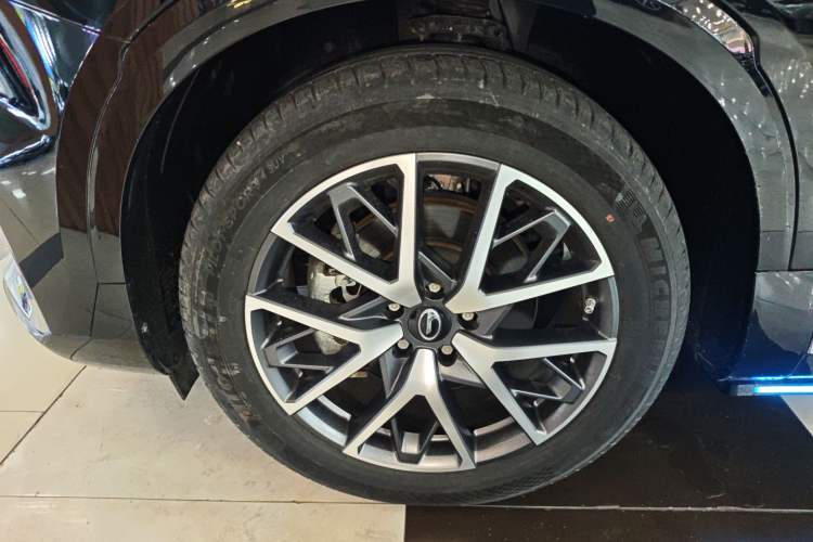 Used GAC Trumpchi GS8 2024 Dual-Motor Series 2.0TM Two-Wheel Drive Premium Edition