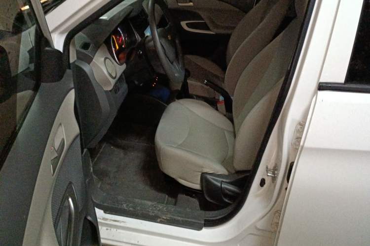 Used Chevrolet Sail 2015 Sail 3 1.5L Manual with Ideal Sunroof Edition