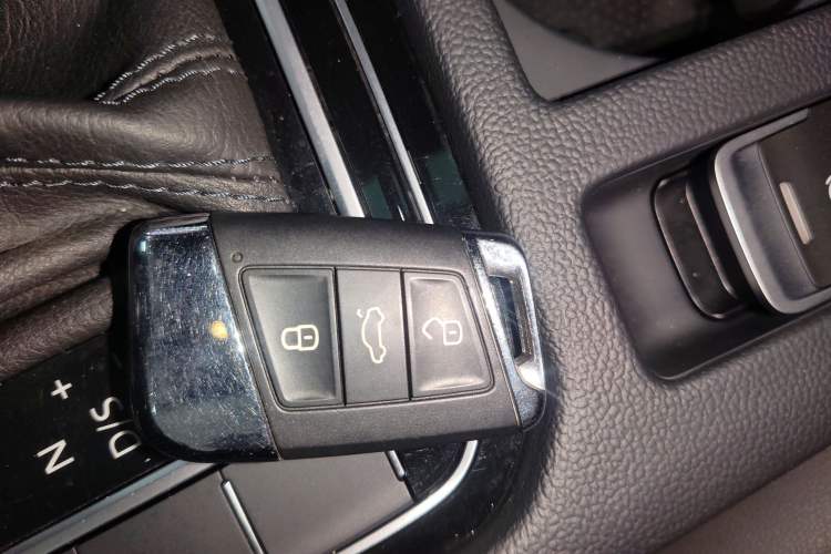 Used Volkswagen Magotan 2020 330TSI DSG Leading Model
