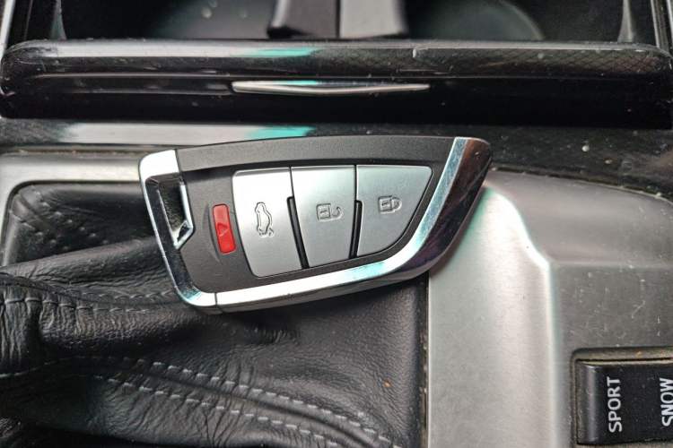 Used Toyota Reiz 2012 2.5V Fengdu Elite Stylish Edition