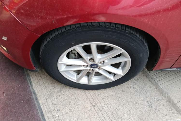 Used Ford Focus 2018 Hatchback Classic 1.6L Automatic Trendy SmartDrive Edition