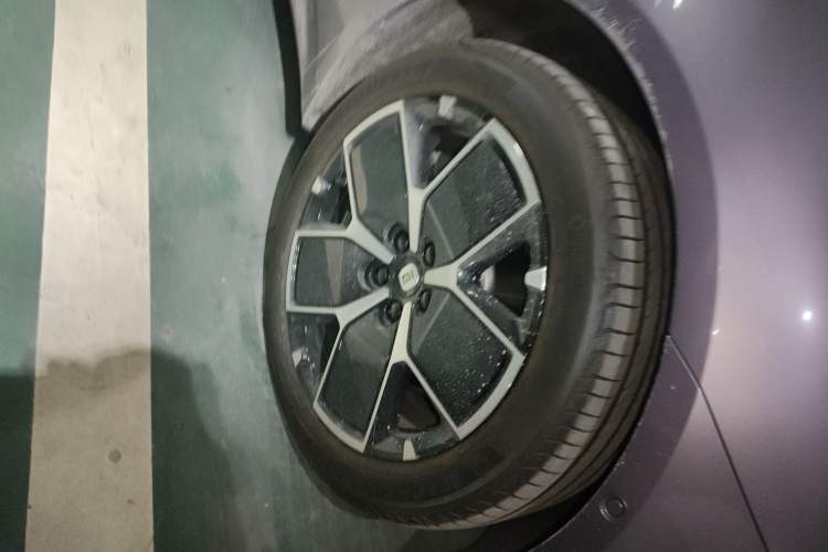 Used Xiaomi Auto SU7 2024 Rear-Drive Ultra-Long Range Advanced Pro-Level Intelligent Driving Version
