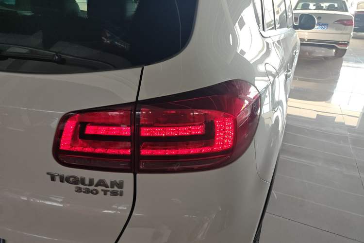 Used Volkswagen Tiguan L 2017 300TSI Automatic Two-Wheel Drive Silk Road Comfort Edition