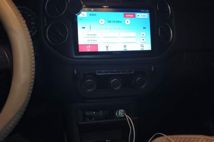 Used Volkswagen Tiguan 2015 1.8TSI Automatic Two-Wheel Drive Trend Edition Audio And AC Panel