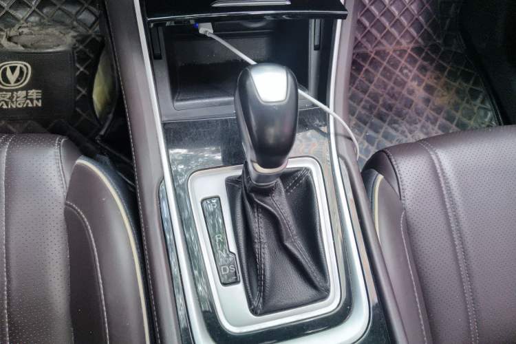 Used Changan Raeton CC 2018 1.5T Automatic Haoya Model China V Standard