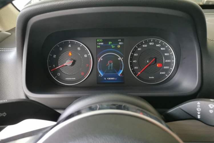 Used BYD Tang 2019 2.0T Automatic SmartConnect Prestige 7-Seater China VI Standard Instrument Cluster