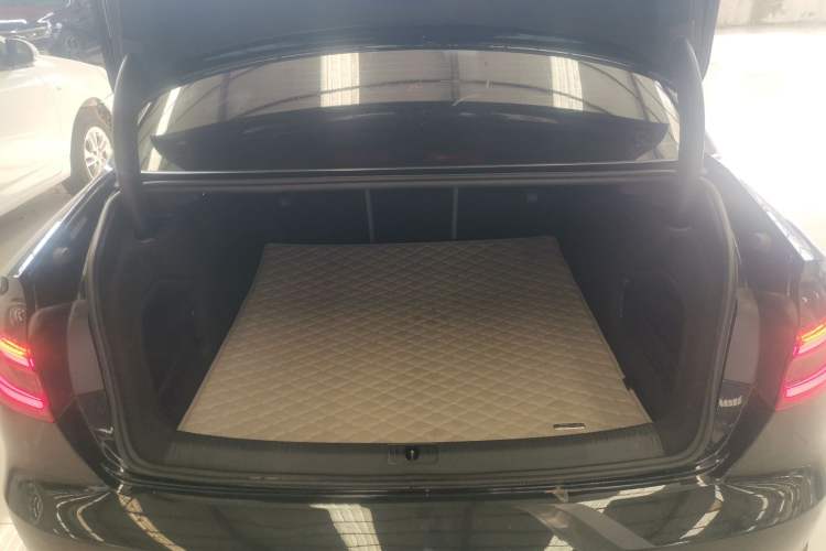 Used Audi A4L 2017 Plus 40 TFSI Ambition Model