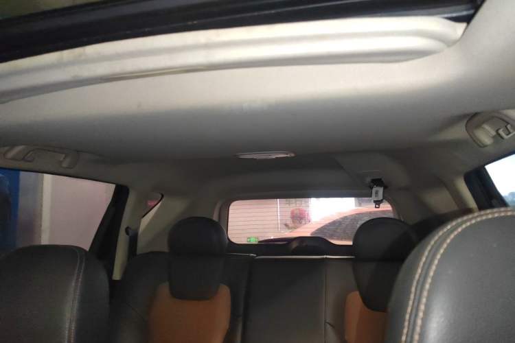 Used Geely Auto Vision X6 2019 1.4T CVT 4G Connected Luxury Version China VI Standard