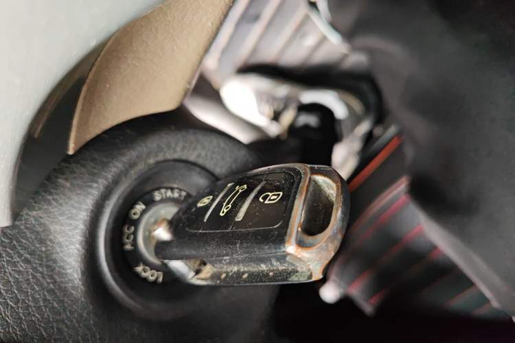 Used Kia Sorento 2012 2.4L Gasoline Comfort Edition