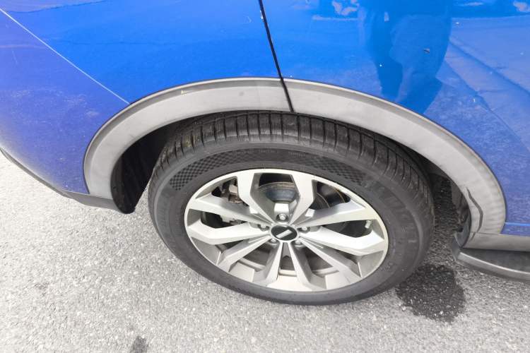 Used Wey VV6 2018 2.0T Two-Wheel-Drive Ultra-Luxury Version China V Standard