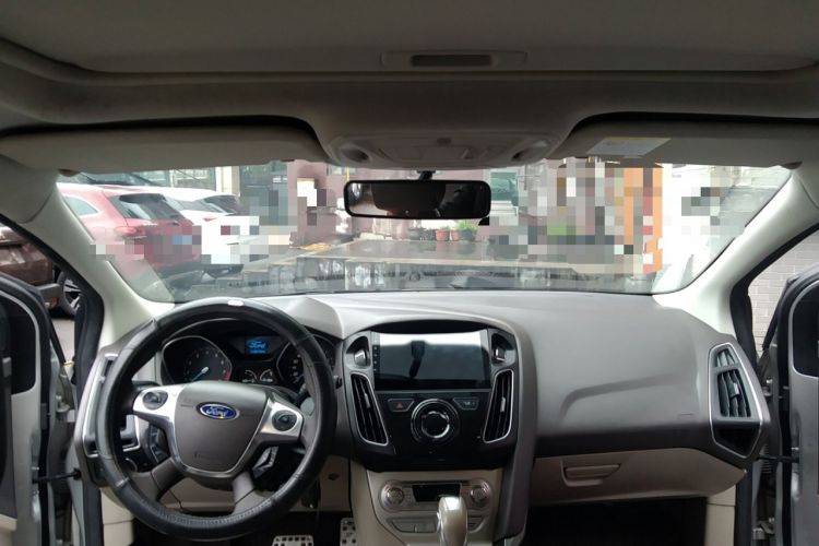 Used Ford Focus 2012 Hatchback 1.6L Automatic Fashion Edition Headliner