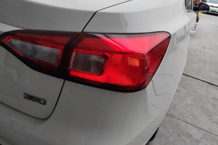 Used Roewe 360 2017 1.5L Automatic Luxury Edition