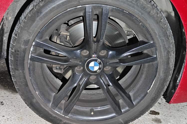 Used BMW 3 Series 2019 320i M Sport Night Edition Right Front Wheel Hub