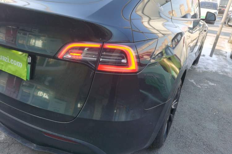 Used Tesla Model Y 2021 Standard Range Rear-Wheel Drive Version