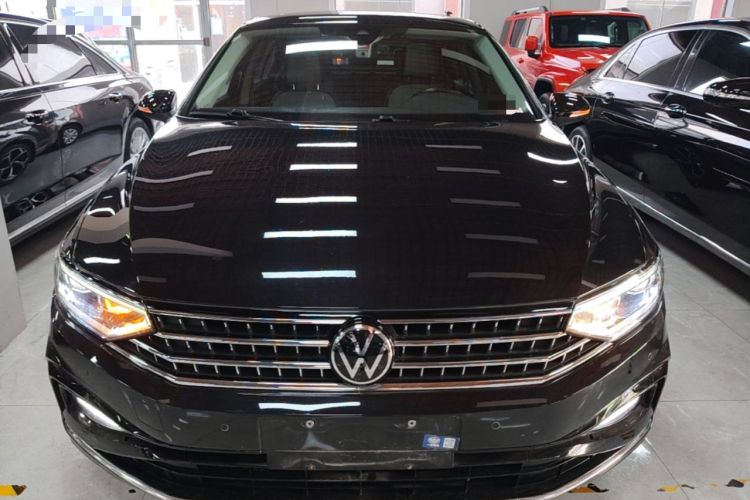 Used Volkswagen Magotan 2023 2 Million Units Commemorative Edition 330TSI DSG Luxury Version
