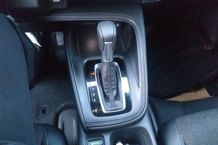 Used Honda Vezel 2023 1.5L CVT Pioneer Edition Gear Lever