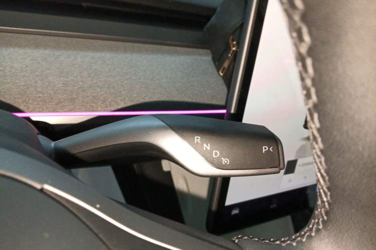 Used Tesla Model Y 2024 Rear-Wheel-Drive Version Gear Lever