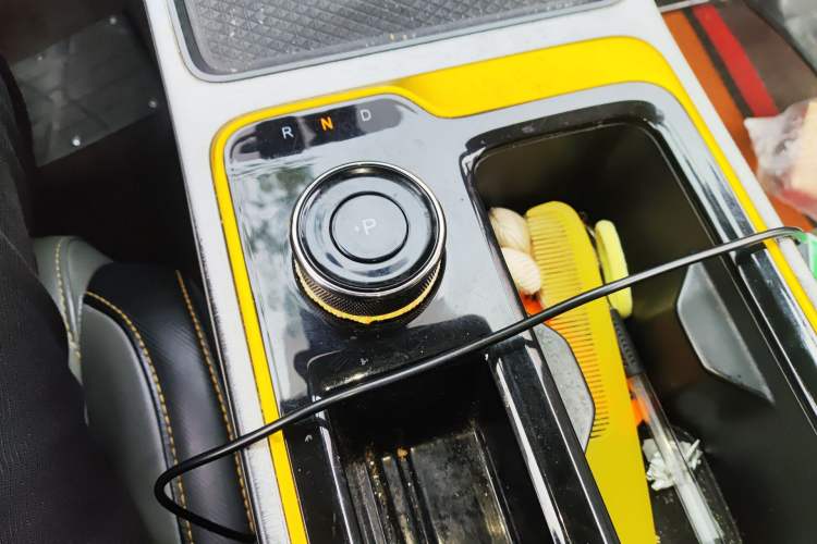 Used AION Y 2022 70 Intelligent Edition Lithium Iron Phosphate Gear Lever