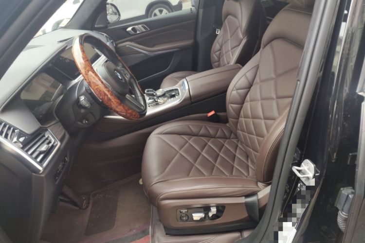 Used BMW X5 2022 xDrive 40Li M Sport Package