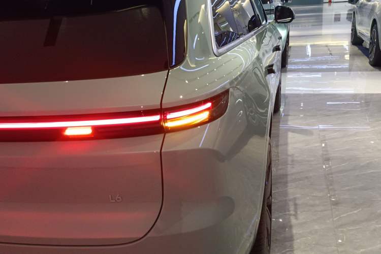 Used Li Auto L6 2025 Max Smart Refresh Edition
