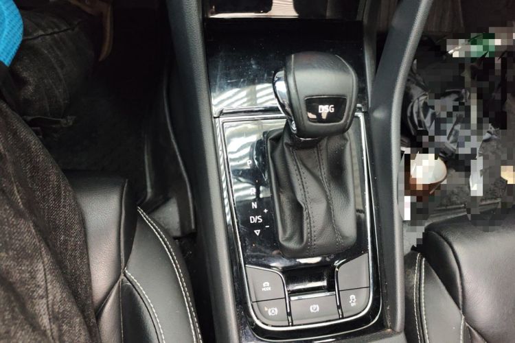 Used Skoda Kodiaq 2018 Facelifted TSI330 5-Seater Two-Wheel-Drive Luxury Enjoyment Edition Gear Lever