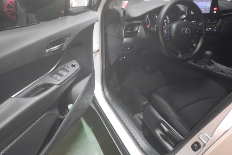 Used Toyota IZOA 2021 2.0L Yixing Version