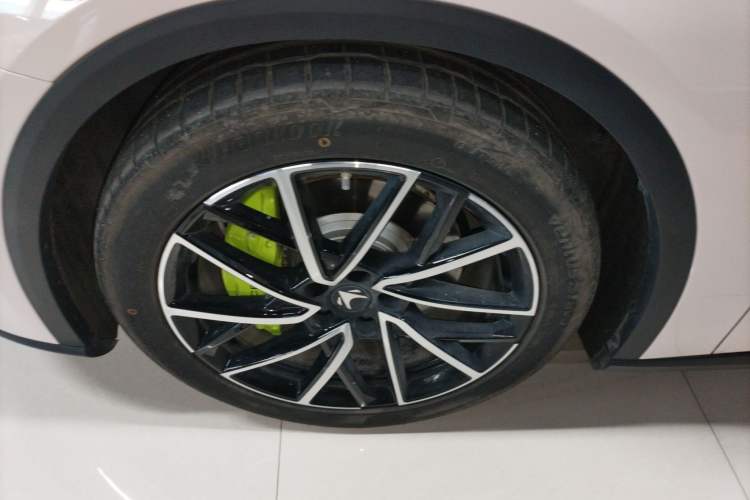 Used ARCFOX Alpha S5 2024 560MAX 185kW
