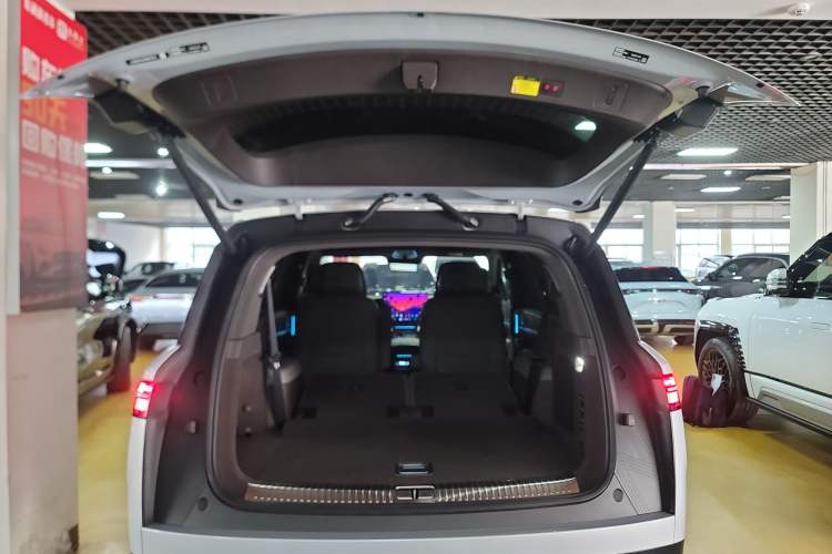 Used Denza N9 2025 Flagship Model