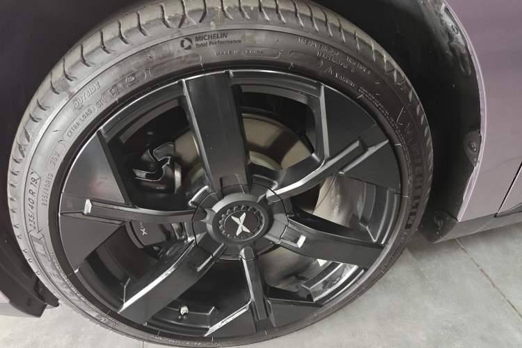 Used XPeng MONA M03 2025 620 Ultra-Long Range Plus Left Front Wheel Hub