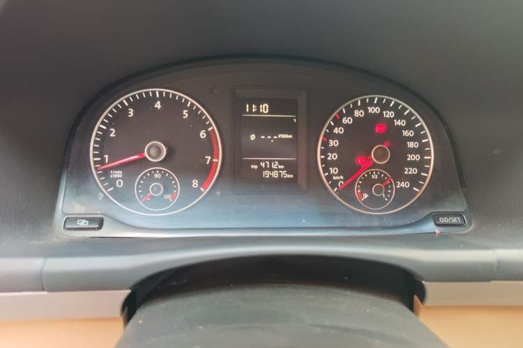 Used Volkswagen Touran 2011 1.4T Manual ZhiShang Edition 5-seater