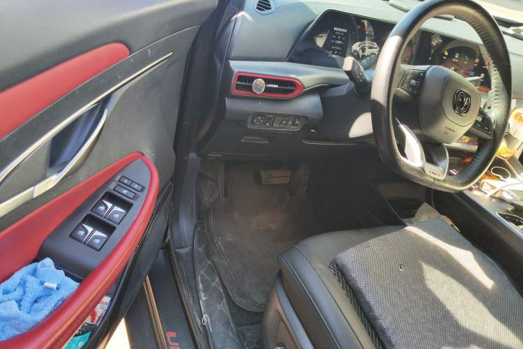 Used Changan UNI-T 2020 1.5T Flagship Version