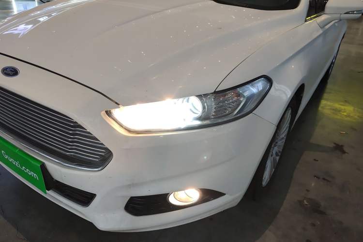 Used Ford Mondeo 2013 2.0L GTDi 200 Fashion Edition Left Front Headlight