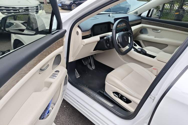 Used Hima AITO M5 2022 Extended-Range Four-Wheel Drive Flagship Edition Driver Seat