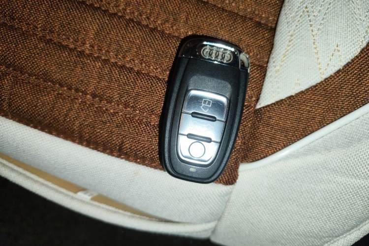 Used Audi A4L 2011 2.0 TFSI Standard Model