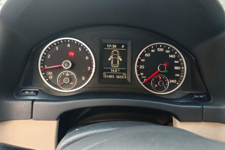 Used Volkswagen Tiguan 2013 1.8TSI Automatic All-Wheel-Drive Comfort Edition Instrument Cluster