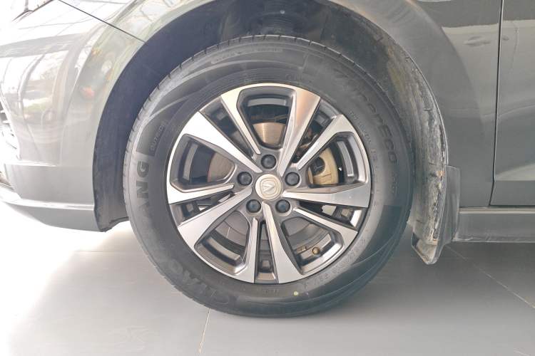 Used CHANGAN Eado 2022 PLUS 1.6L GDI Manual Luxury Model Left Front Wheel Hub