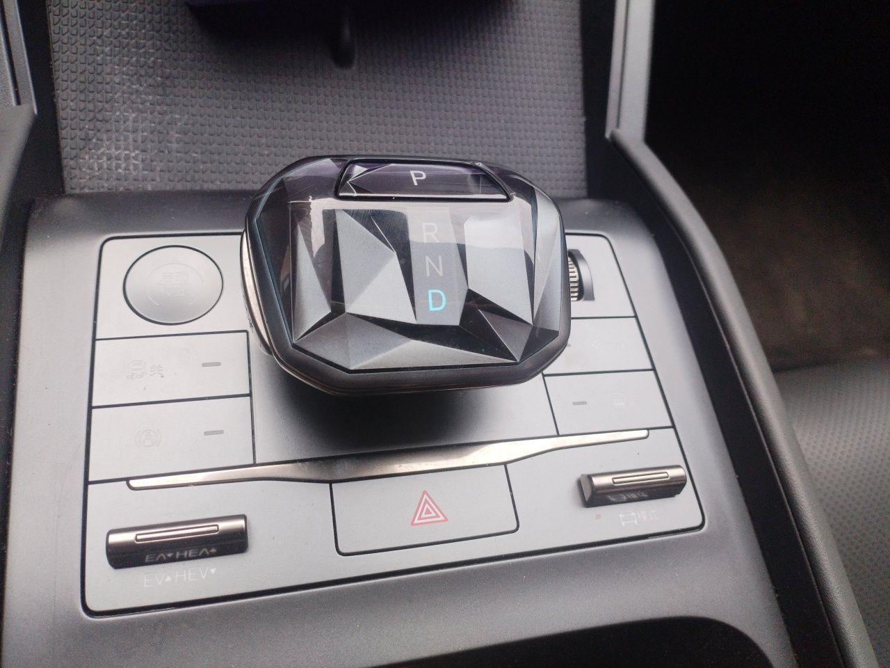 BYD Qin L 2024 DM-i 80KM Leading Model — снимка 14
