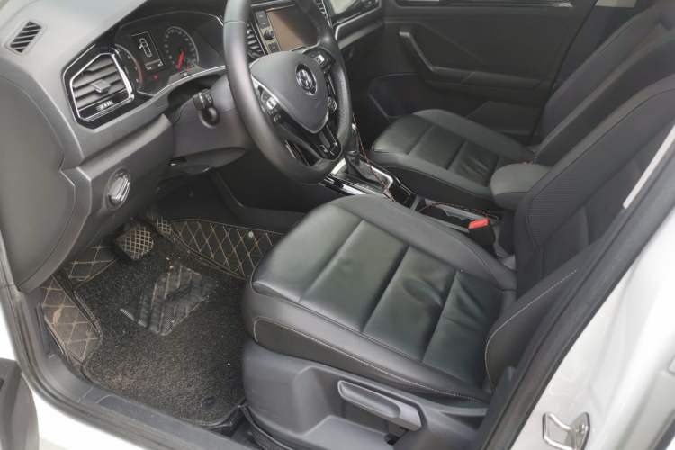 Used Volkswagen T-ROC 2019 280TSI DSG Two-Wheel Drive Comfort Version China VI Standard Driver Seat