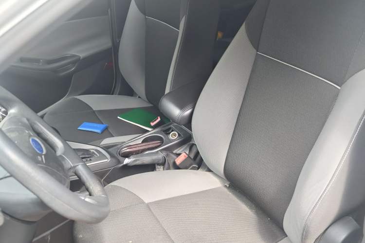 Used Ford Focus 2012 Hatchback 1.6L Automatic Comfort Model
