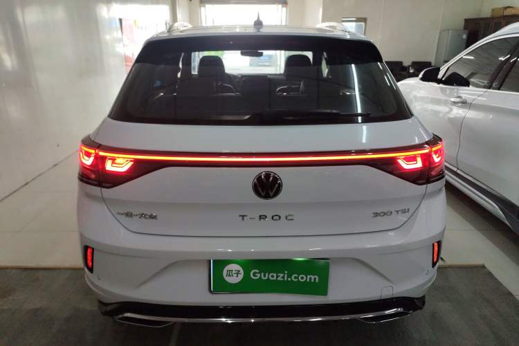 Used Volkswagen T-ROC 2024 300TSI DSG Two-Wheel-Drive Chen Guang Edition Rear