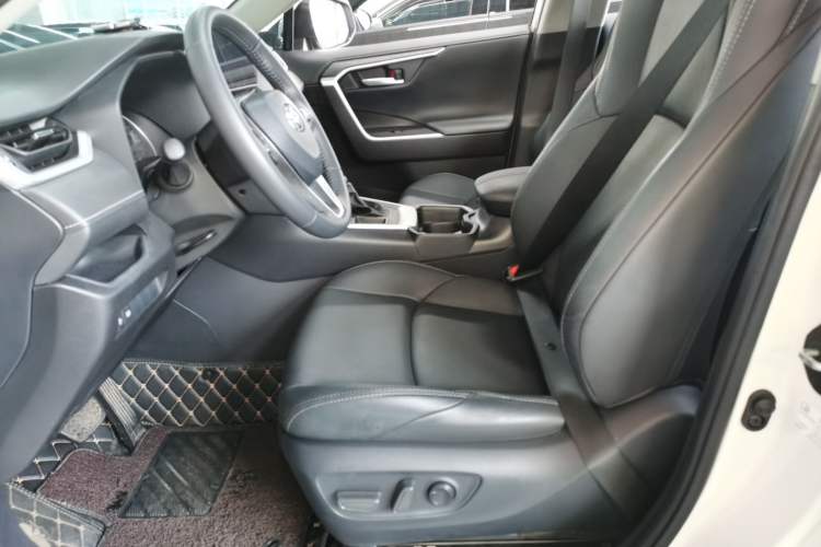 Used Toyota Wildlander 2023 2.0L CVT Two-Wheel Drive Urban Edition
